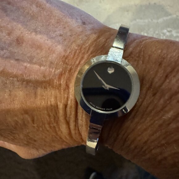 Genuine MOVADO bracelet watch!!! - Picture 2 of 5
